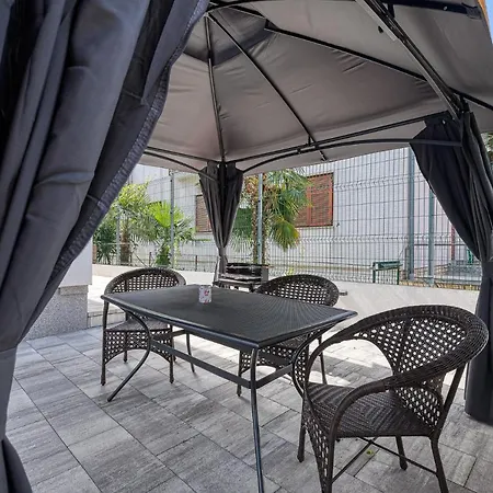 Beautiful Modern House Liza With Private Parking In - Finida Settlement *