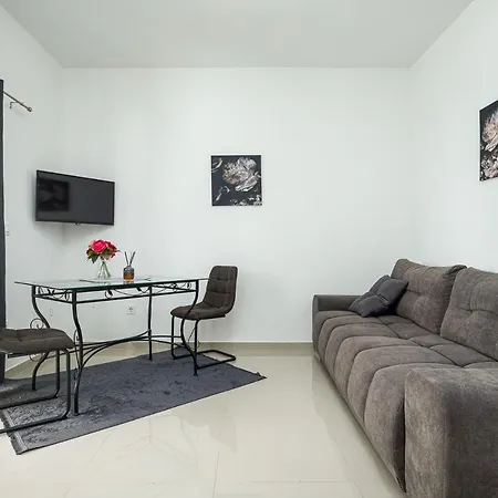 Beautiful Modern House Liza With Private Parking In - Finida Settlement Apartment Porec