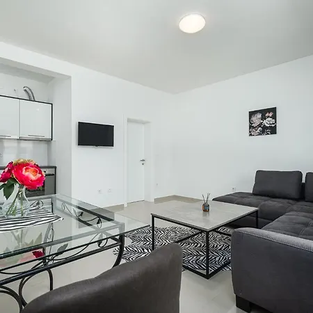 Beautiful Modern House Liza With Private Parking In - Finida Settlement * Porec