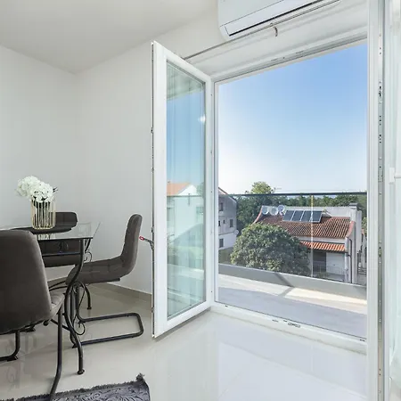 Apartment Beautiful Modern House Liza With Private Parking In - Finida Settlement Porec
