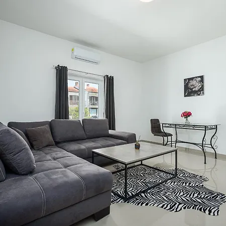 Apartment Beautiful Modern House Liza With Private Parking In - Finida Settlement Porec